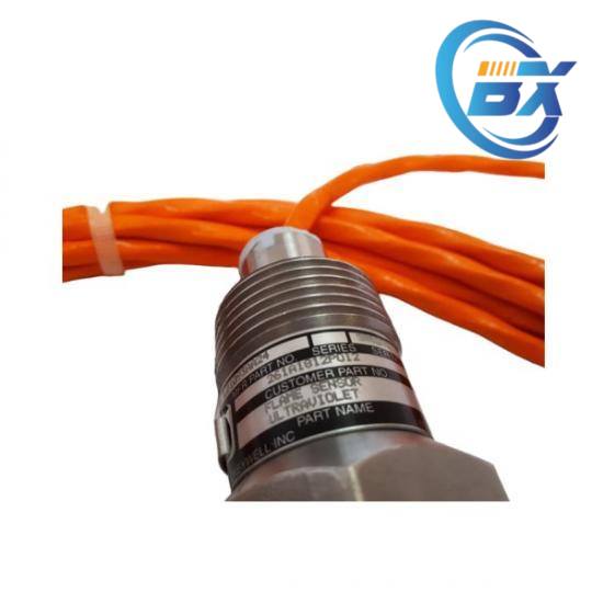 ETHERWAN 973G-1600RPSA-BK Front View