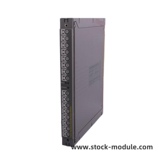 NI PXI-8423 Front View